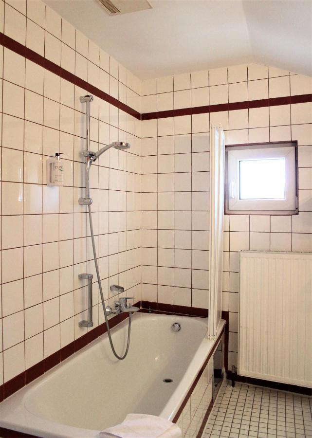 Pension Mueller Gartner Gross-Enzersdorf ภายนอก รูปภาพ